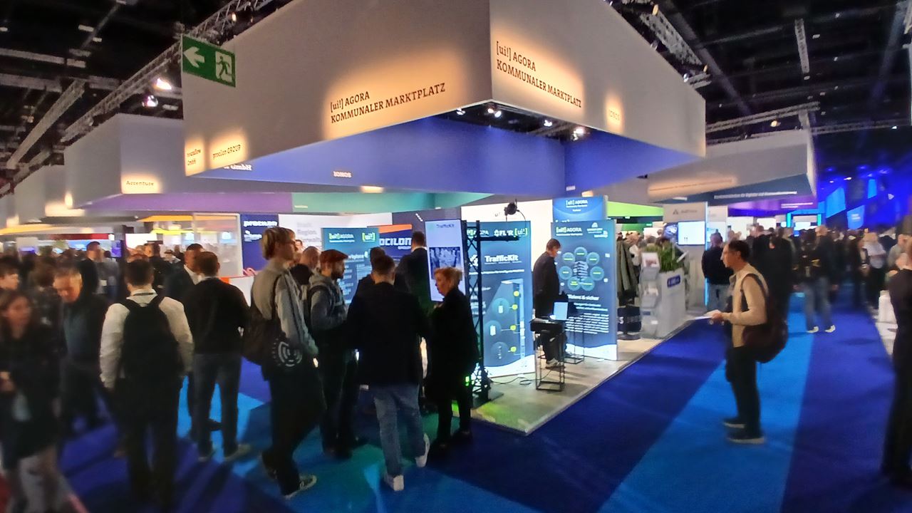 Urban Software Institute and [ui!] Urban Lighting Innovations at SCCON 2025