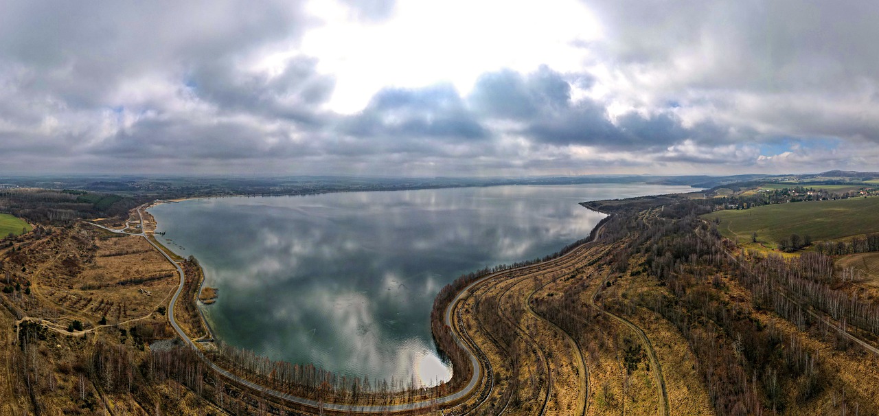 berzdorf lake 6105849 1280